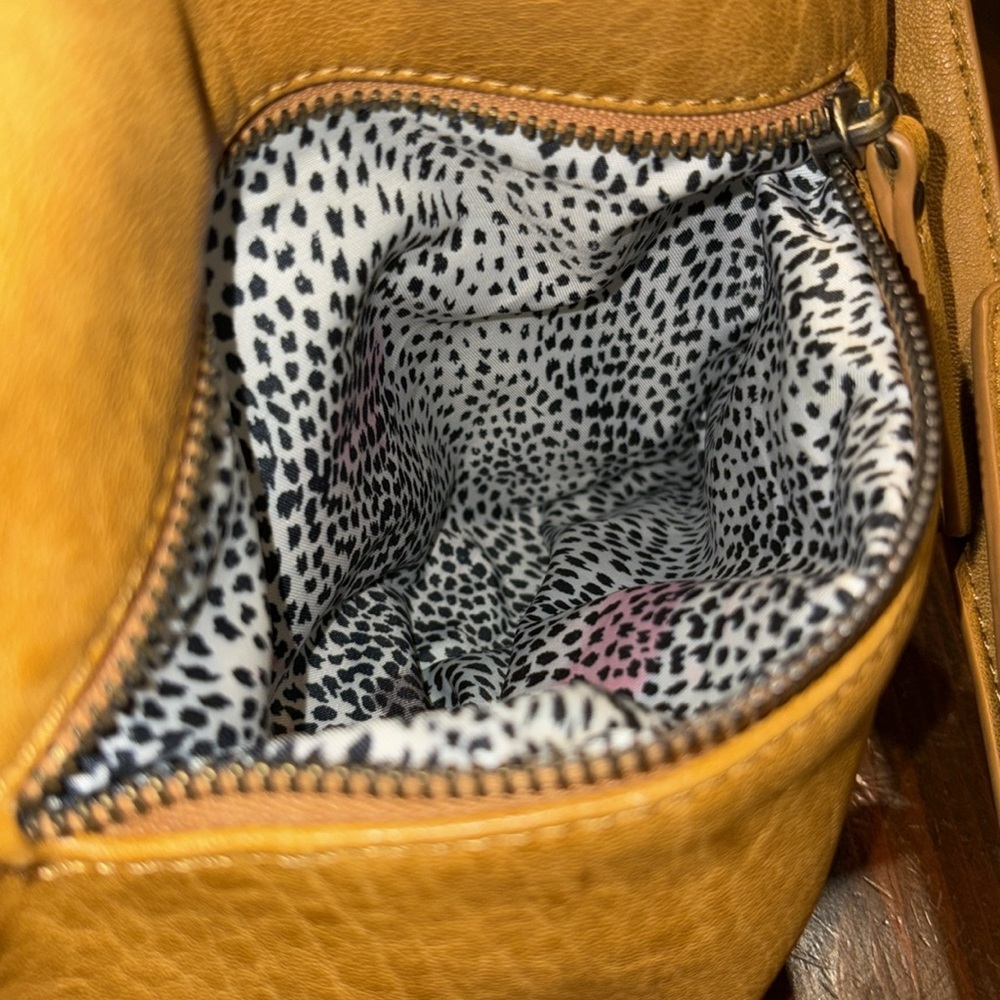 Anthropologie Sadie Crossbody double front zip faux leather bag. P 14 - Picture 6 of 7